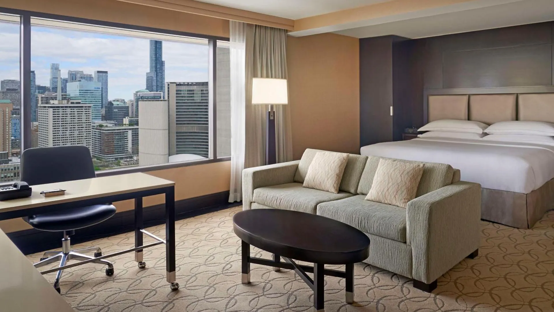 Hilton Toronto Hotel