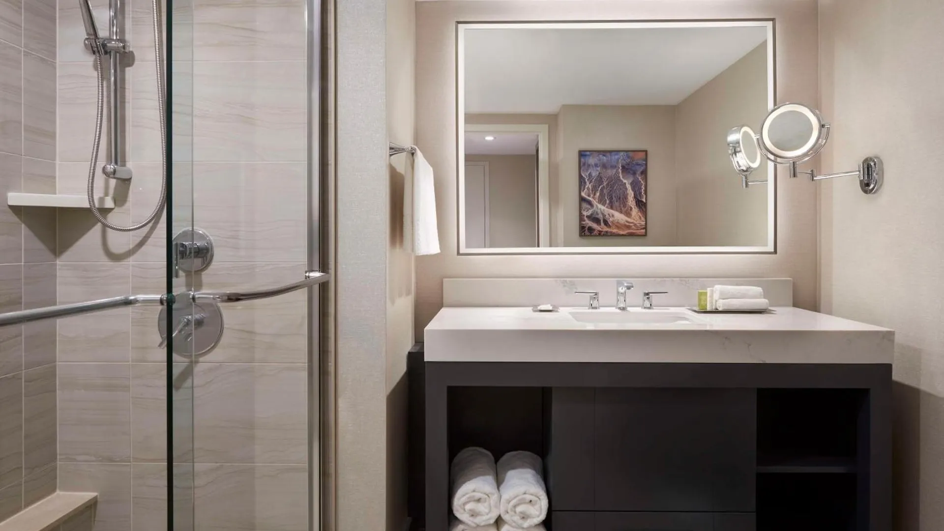 Hilton Toronto Hotel