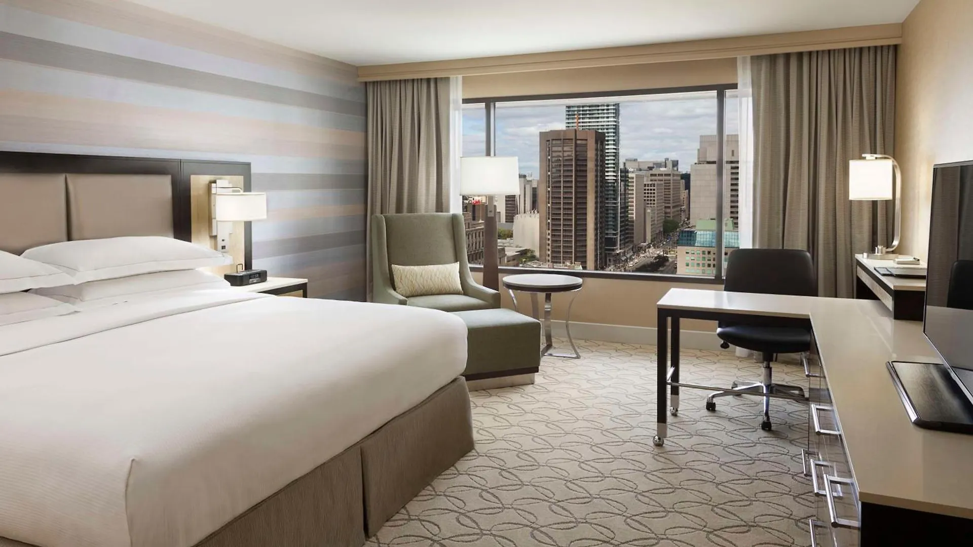 Hilton Toronto Otel